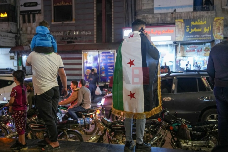 Сириските граѓани го прославија укинувањето на американските санкции