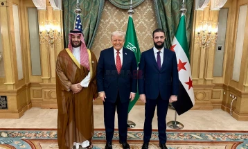 Трамп до Ал Шара: Можете да направите нешто историско во Сирија