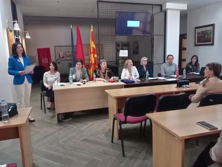 Во Штип тракалезна маса по повод 80 години од кодификацијата на македонскиот јазик 