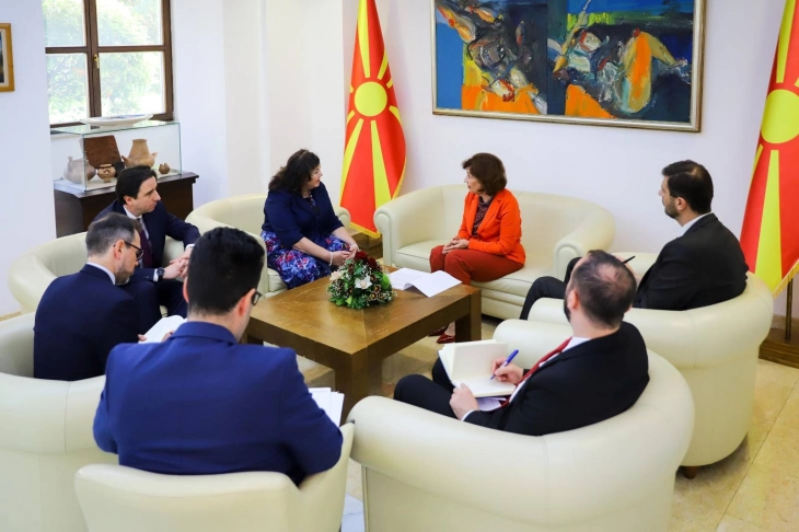 Сиљановска-Давкова гледа можно надминување на блокадата во креативно толкување на Преговарачката рамка и надлежноста на Мешовитата комисија