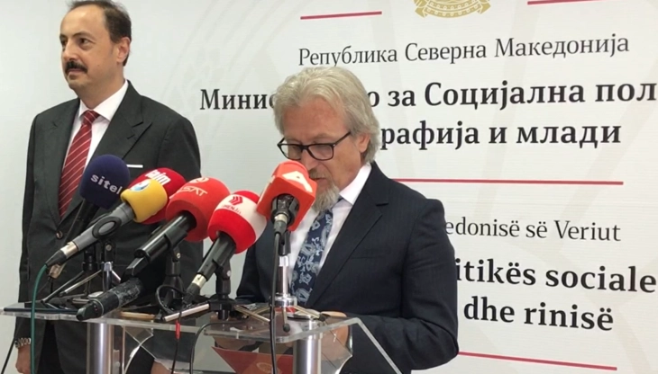 Изјави на министерот за социјална политика, демографија и млади и турскиот амбасадор (во живо)