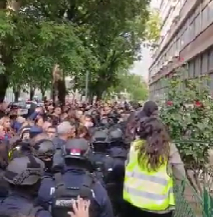 Нови инциденти и утрово пред суд во Нови Сад