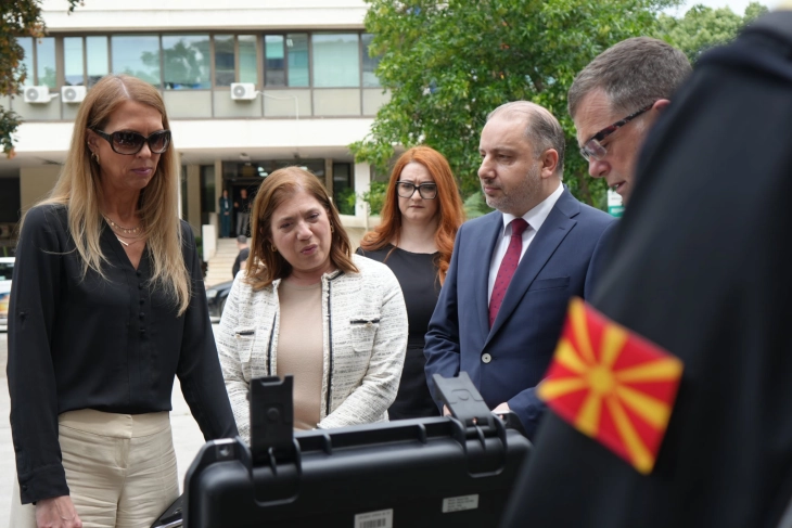 Николовски – Варнс: За кратко време испорачани извонредни резултати од Царинската управа