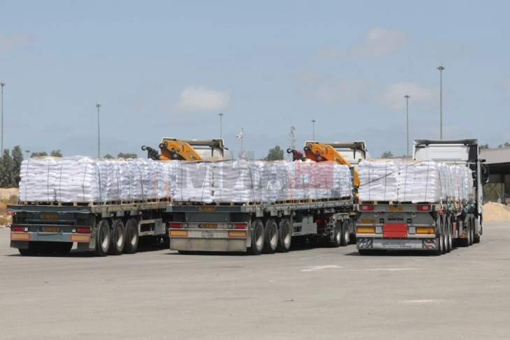 ОН: Обновените достави на помош за Газа се капка во морето