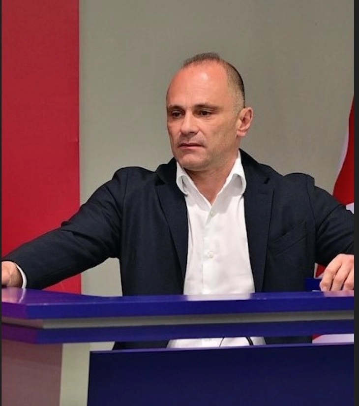 Филипче: Со ново задолжување од 6 милијарди евра јавниот долг ќе надмине 115% од БДП