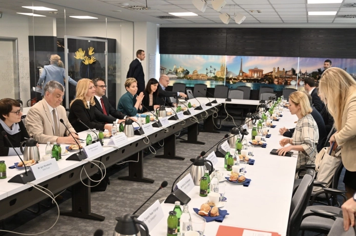 Калас со порака од Белград: Србија мора да ја докаже својата стратешка цел