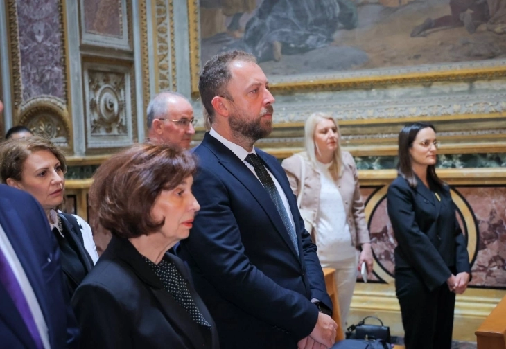 Një delegacion i Maqedonisë në ceremoninë e lutjes te varri i Shën Kirilit në Romë
