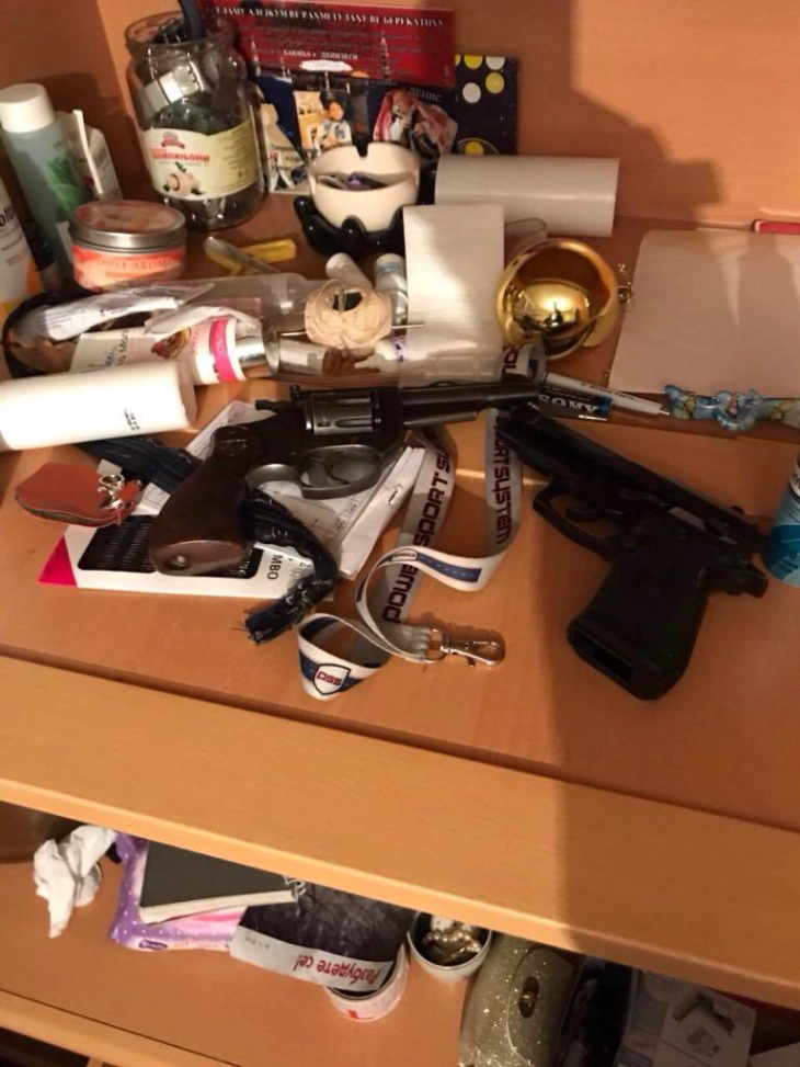 Претреси на неколку локации, лишени од слобода четири лица