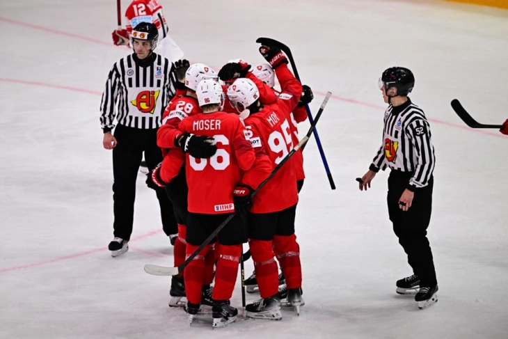 Швајцарија противник на САД во финалето на хокеарскиот Мундијал 2025