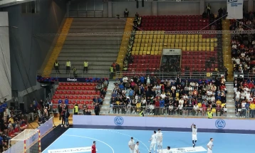 Скандал во „Борис Трајковски“, АЕК одбива да го почне натпреварот со Алкалоид без нивните навивачи да дојдат во сала