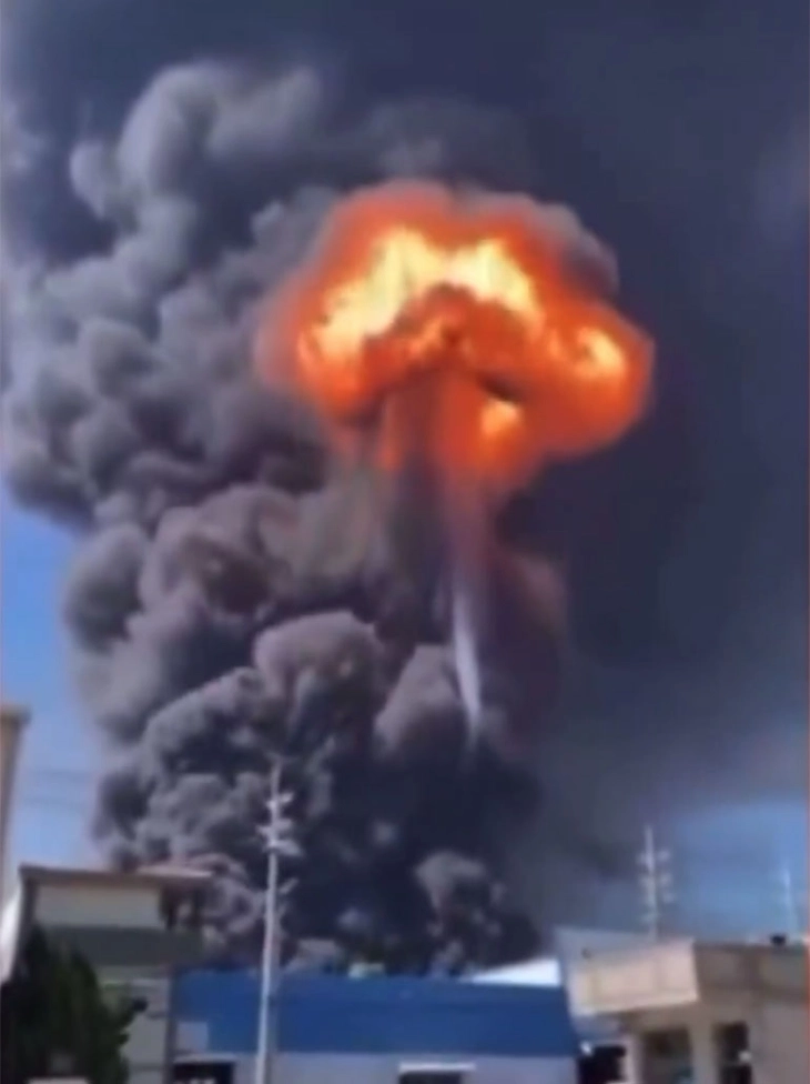 Најмалку петмина загинати во големата експлозија во хемиска фабрика во источна Кина