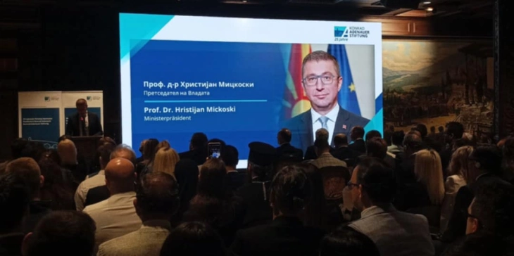 Mickoski: Fondacioni Konrad Adenauer është ambasadori i idesë demokratike