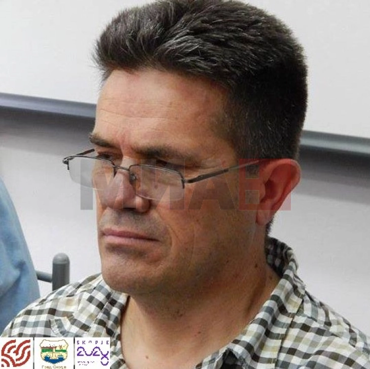 Книжевна вечер со Жарко Милениќ во Салон Империјал 2