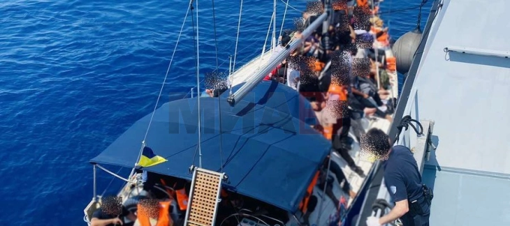 Грција ќе воведе затворска казна за нелегални мигранти