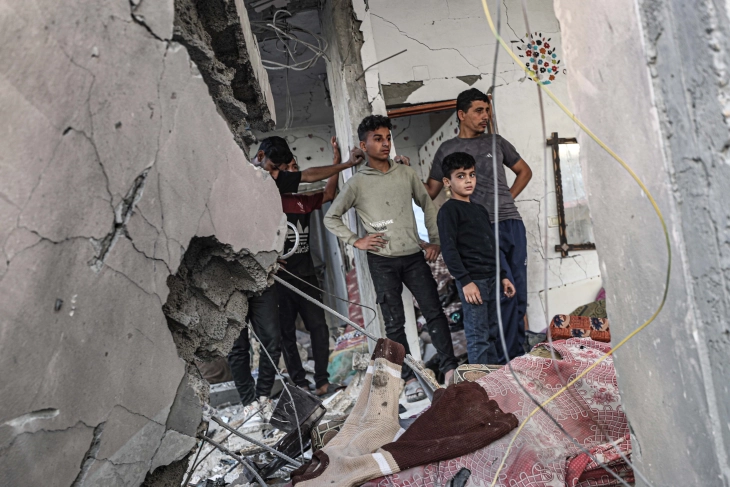 Во израелски напад врз централниот дел на Појасот Газа загинаа најмалку 23 луѓе