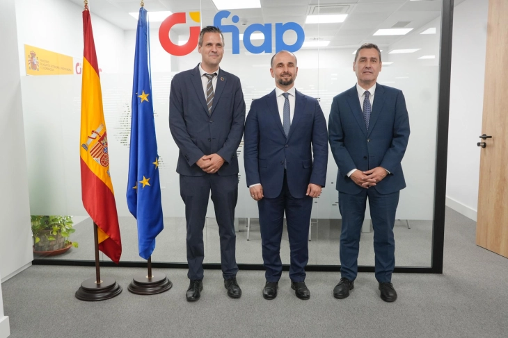 Муртезани во Мадрид се сретна со генералниот секретар на Меѓународна фондација за јавна администрација