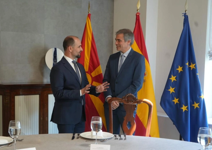 Муртезани-Сампедро: Реафирмирана определбата на Северна Македонија за членство во ЕУ