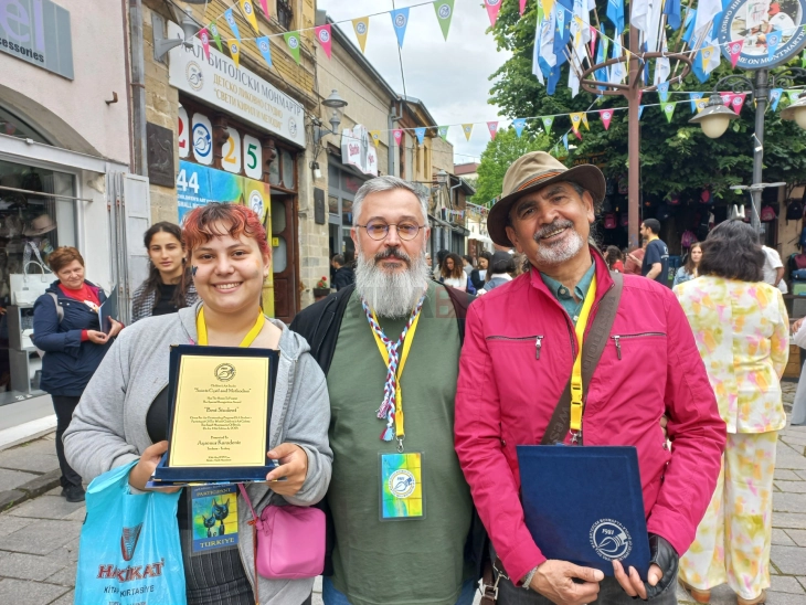 Ајшенур Карадениз од Турција најдобра учесничка на „Мал битолски Монмартр“