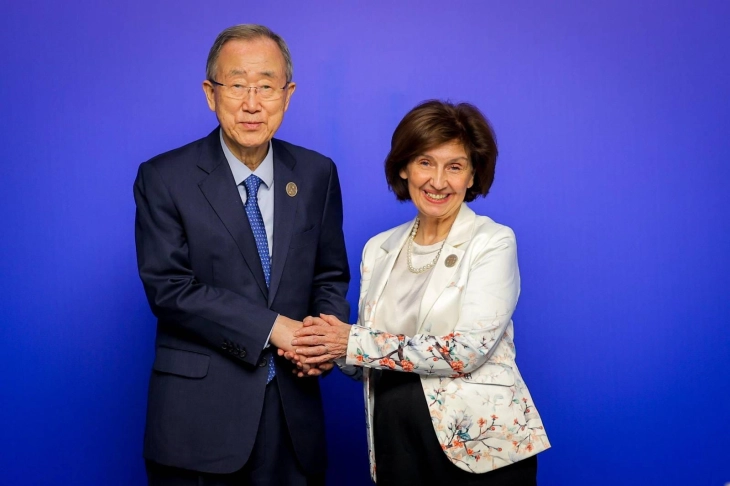 Младите, евроинтеграцијата и меѓународните принципи - теми на билатералните средби на Сиљановска-Давкова на маргините на Астана форумот