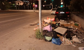 Јанев за ѓубрето што Општина Чаир го истури пред Град Скопје: Ќе биде процесуирано секое незаконско дејство во надлежност на полицијата