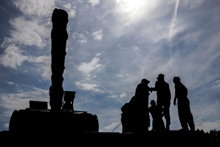 Најмалку 11 повредени на двете страни по уште една рунда воздушни напади меѓу Русија и Украина