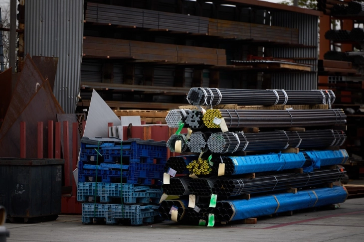 Trump announces a doubling of tariffs on steel imports to 50%