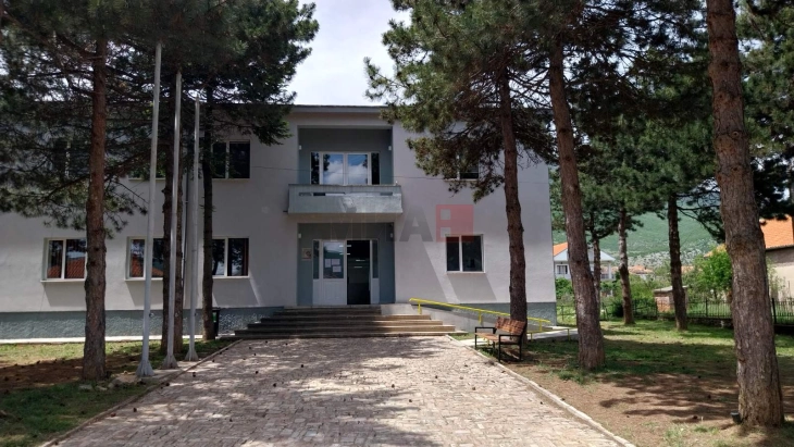 Македонците од Мала Преспа им пркосат на предизвиците - македонштината, безработица, миграцијата, недопрената природа