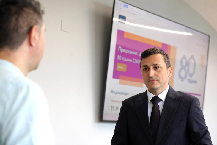 Statistikat dëshmojnë ndryshime sociale dhe demografike, rritje ekonomike dhe tendenca sociale për tetë dekada