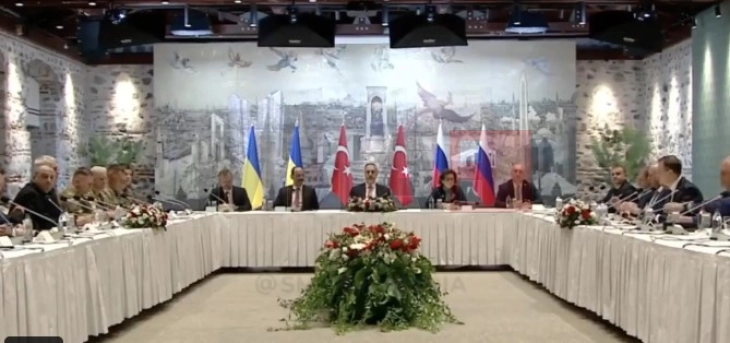 Ukraina dhe Rusia sot në Stamboll në raundin e dytë të negociatave për armëpushim