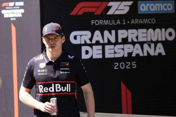 Верстапен за критиките од Расел: Следниот пат ќе земам марамчиња за него