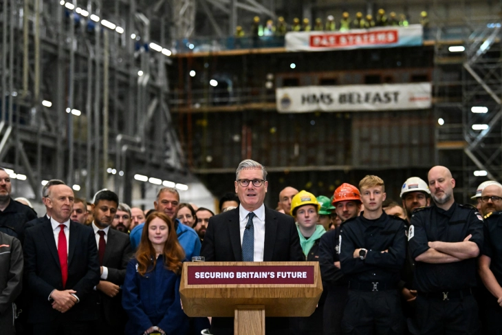 Британски премиер: Преминуваме на воена готовност