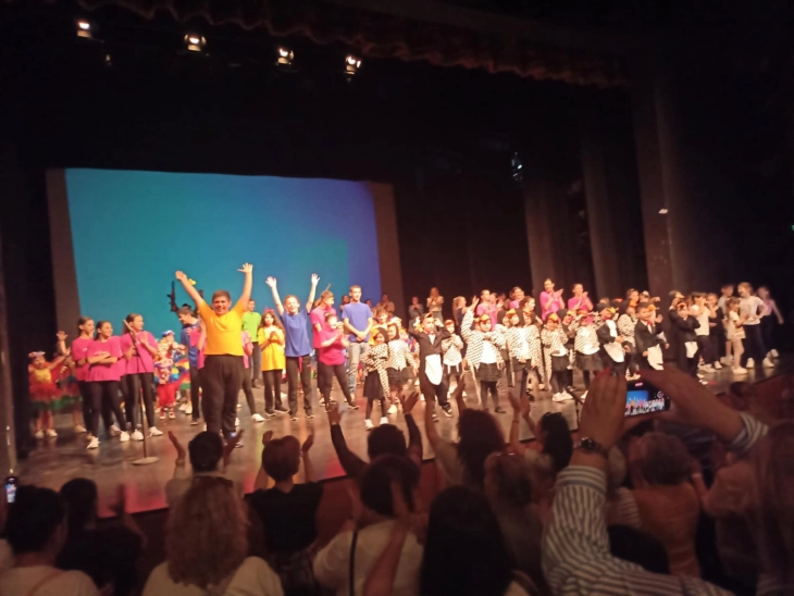 Инклузивнa манифестација за велешките ученици и децата од градинките со децата со посебни потреби