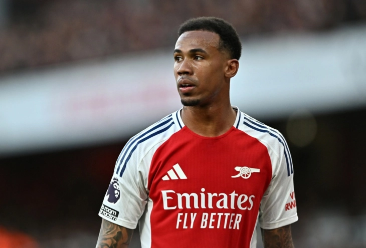 Габриел го продолжи договорот со Арсенал