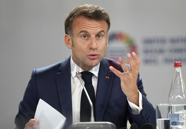 Макрон повика на мобилизација за спас на океаните