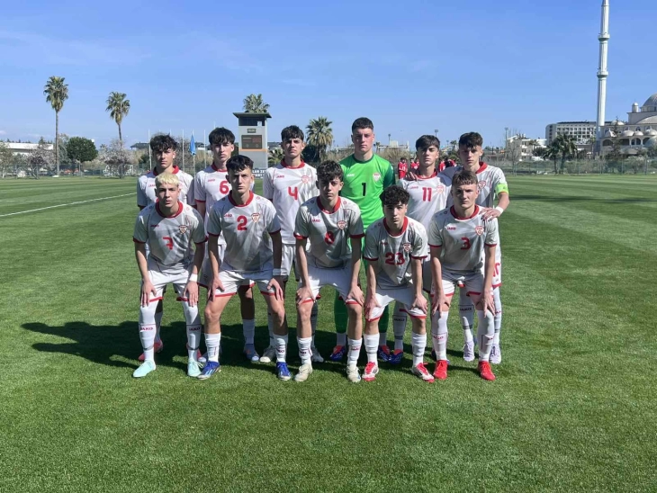 Младите македонски фудбалери до 16 година одиграа 2:2 против БиХ на вториот контролен натпревар