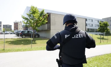 Numri i viktimave nga të shtënat në shkollën në Grac rritet në 10