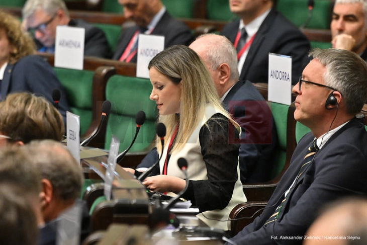 Deputetja Mimoza Musa në Konferencën e 73-të të KOSAK-ut në Varshavë