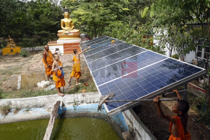 Додека се наближуваат тарифите на Трамп, соларната индустрија во Југоисточна Азија се соочува со уништување