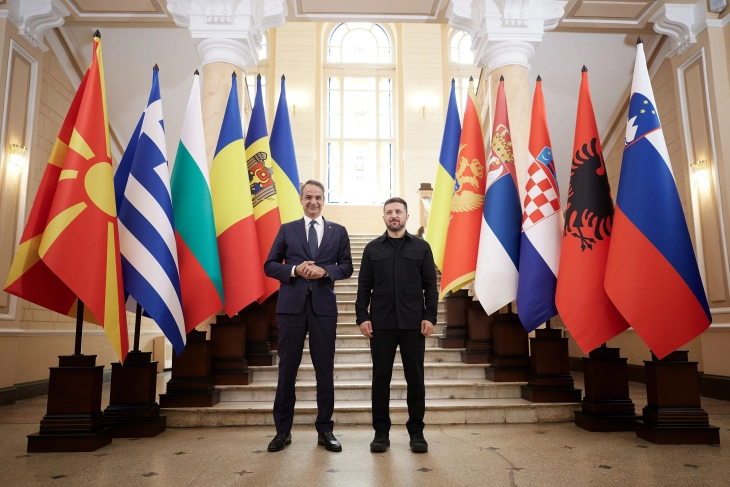 Мицотакис: Грција ќе продолжи дипломатски, политички, економски, воено и хуманитарно да ја поддржува Украина