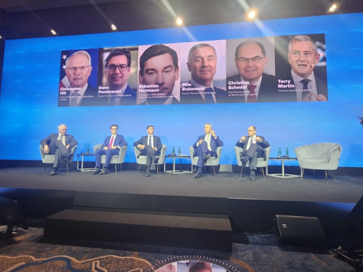 Pendarovski takes part in Globsec forum 2025