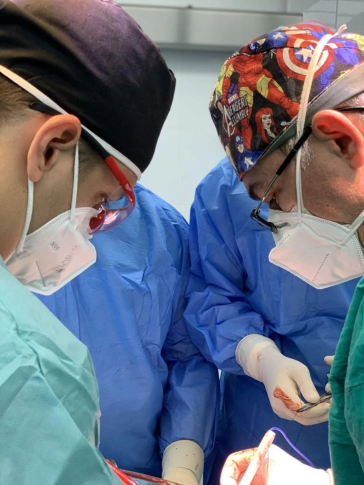 Me sukses janë realizuar dy transplante të kockës nga një donator i ndjerë në Klinikën për sëmundje ortopedike pranë TOARKIQU