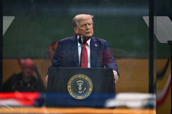 Трамп на воената парада во САД: Нашите војници доаѓаат по секој што ја загрозува Америка