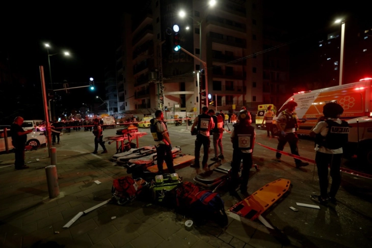 Sulme raketore iraniane ndaj Izraelit: Tetë të vdekur, mbi 100 të lënduar