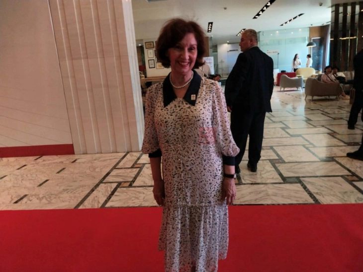 Продолжува работната посета на Сиљановска-Давкова во Тирана 