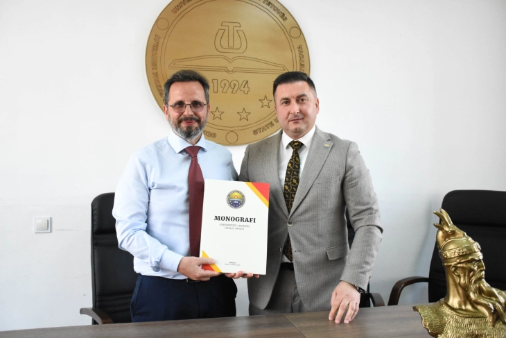 Drejtuesit e UT-së pritën në takim një delegacion nga Universiteti i Prishtinës