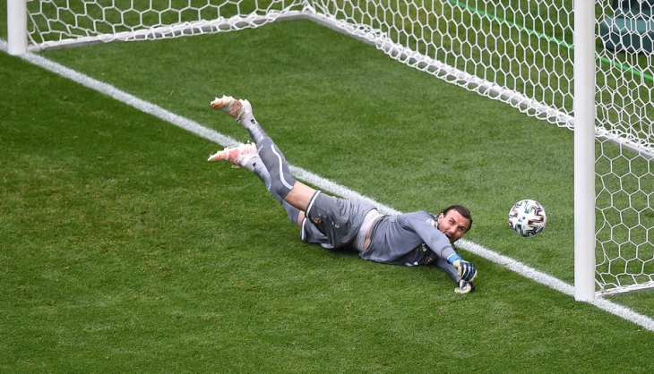 Валенсија си донесе нов голман, Димитриевски можно е да си бара друг клуб