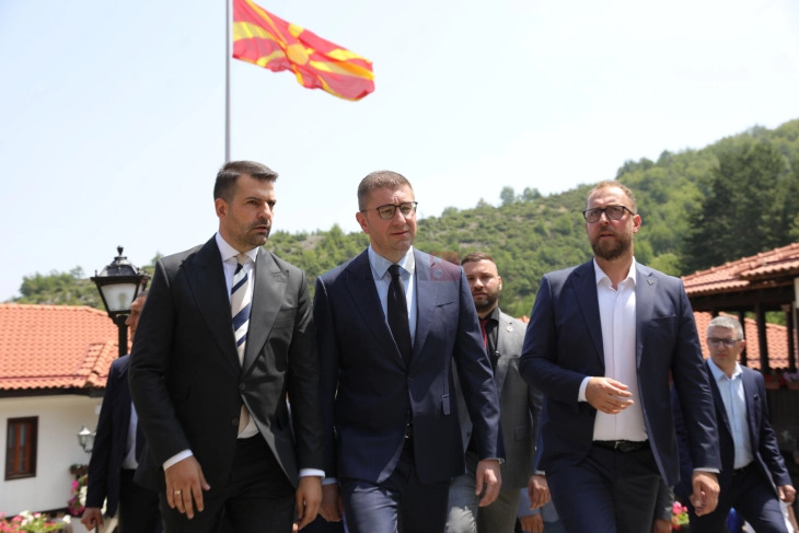 Mickoski: Po rinovohen 15 dhe po ndërtohen 11 kopshte për mbi 2600 fëmijë