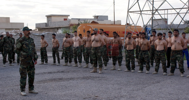 Milicia e fuqishme irakiane kërcënon Trampin