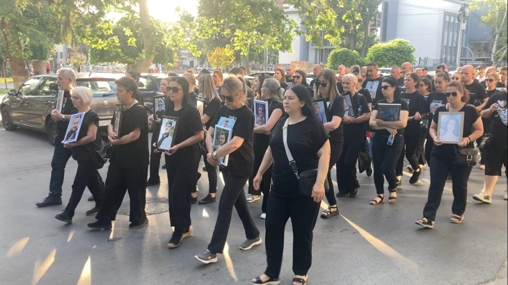 „Марш за ангелите“ во Кочани - родителите на починатите деца побараа одговори од МВР, УЈП и од Обвинителството