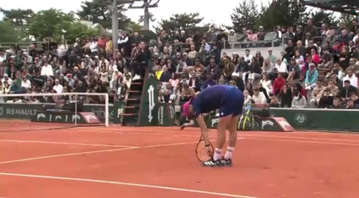 Медведев и Бублик за титулата во Хале